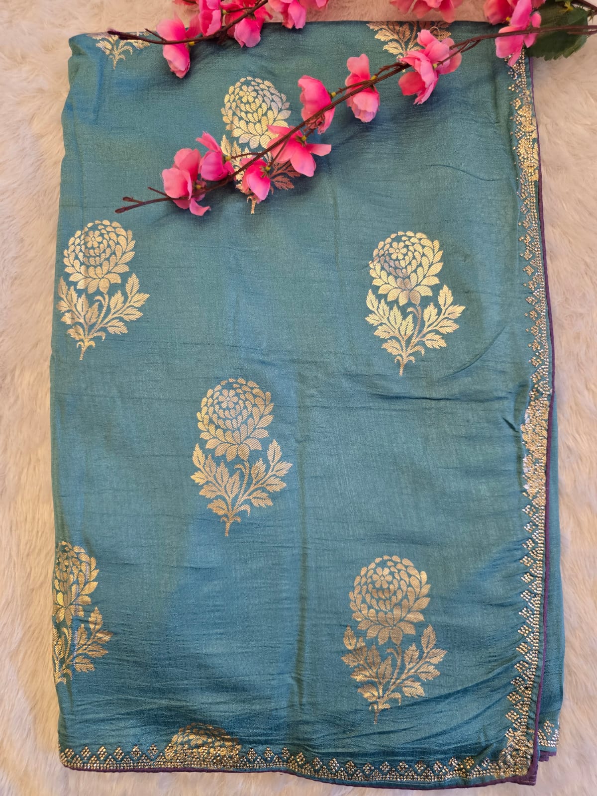 40899a25-fad9-4b7e-93a3-fb1827e26517 Dolla Soft Zarkar Border Saree 5 - Image 1