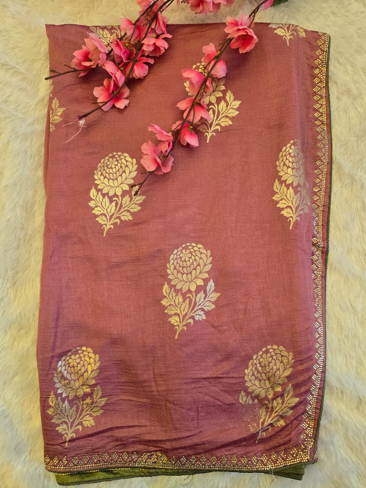 bf245bdb-b4fa-4dd2-9950-8bba53e4427f Dolla Soft Zarkar Border Saree 4 - Image 1